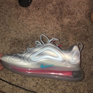 Nike air 720s